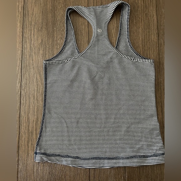 Lululemon Cool Racerback Gingham Racerback Lyon Tank Top. Black/White Size 8 - Picture 8 of 9